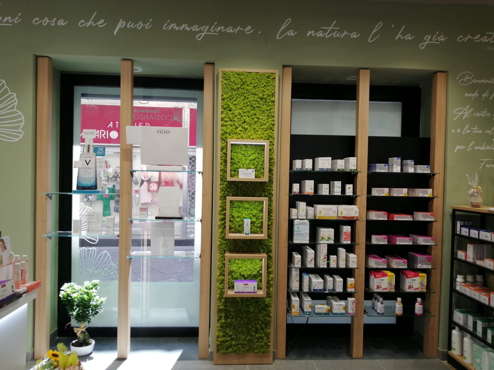 Farmacia Costanzo 100 mq