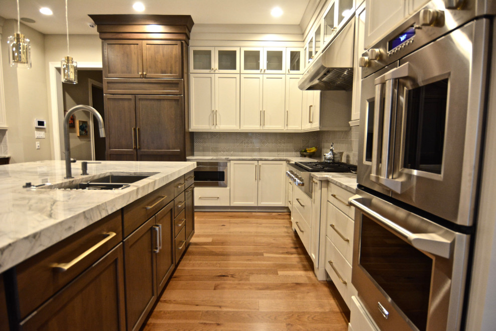 Inspiration for a transitional kitchen remodel in Indianapolis