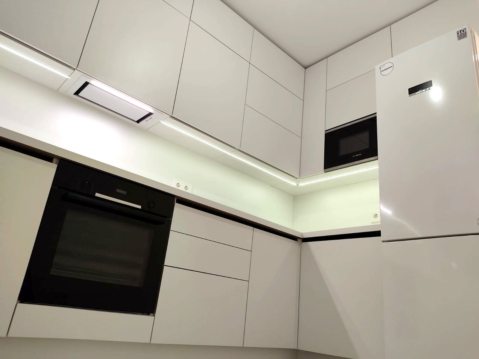 Угловая кухня "PROFILO bianco"