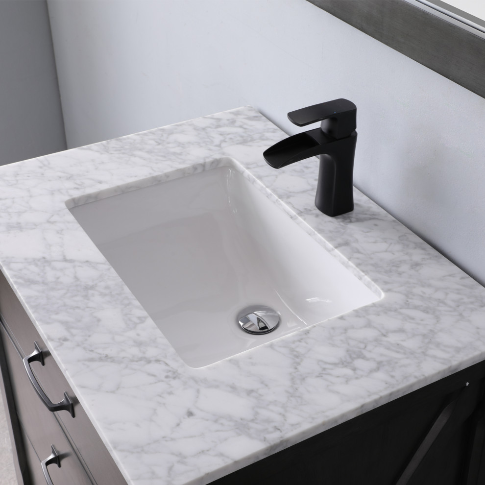 Inspiration för små moderna badrum, med marmorbänkskiva