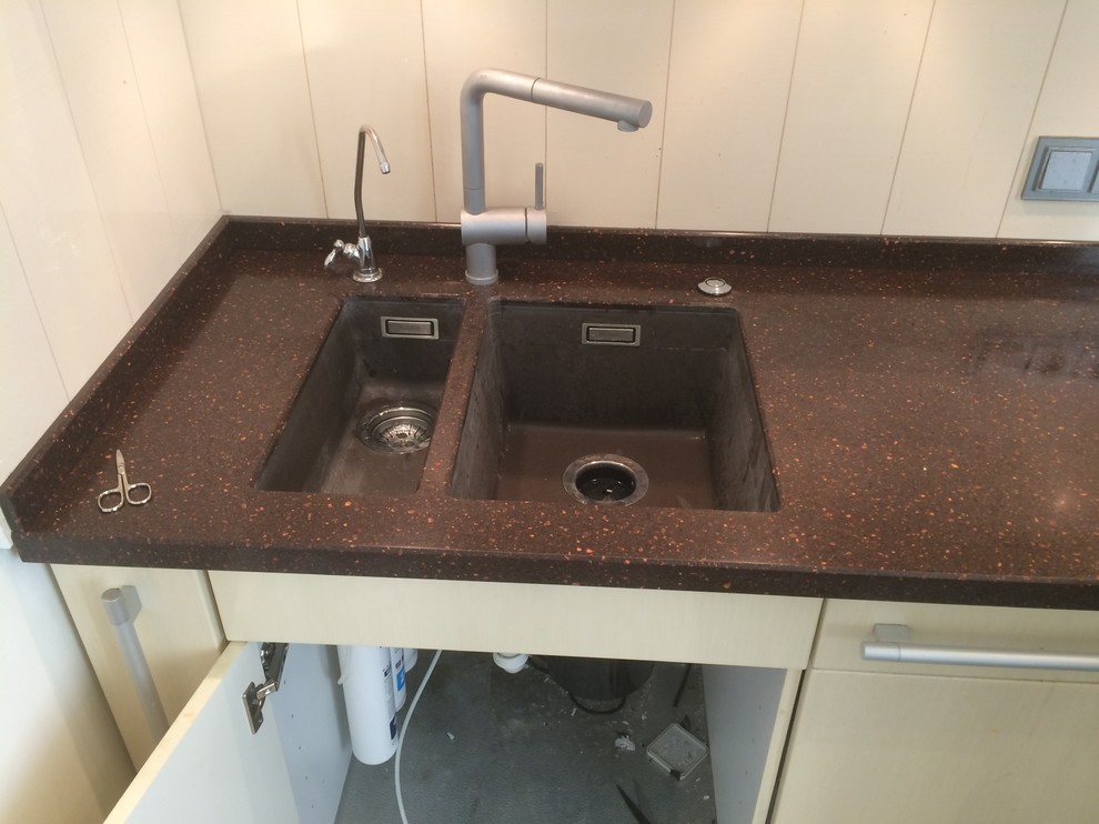 Столешницы из исскусственного камня