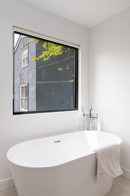 W19 coastal-bathroom