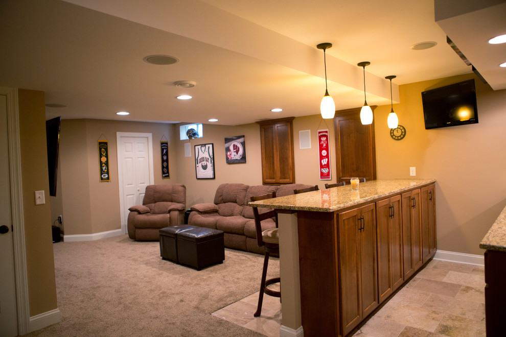 Design ideas for a traditional basement in Milwaukee.