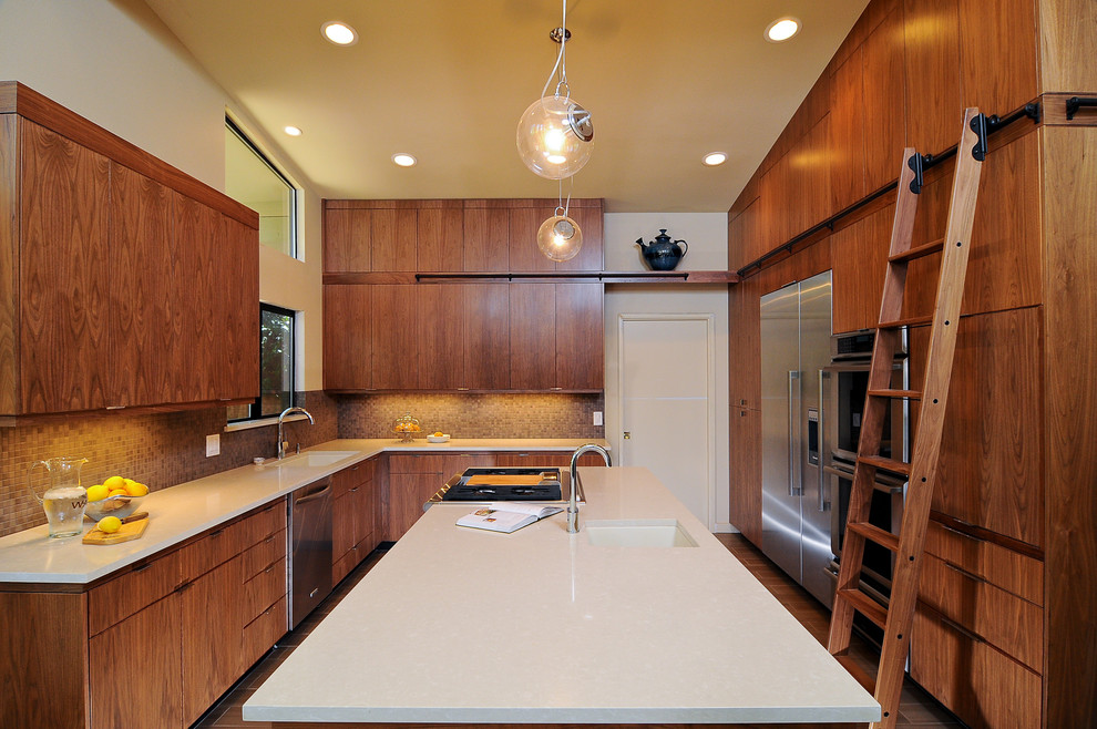 Photo of a modern kitchen in Sacramento with stainless steel appliances.
