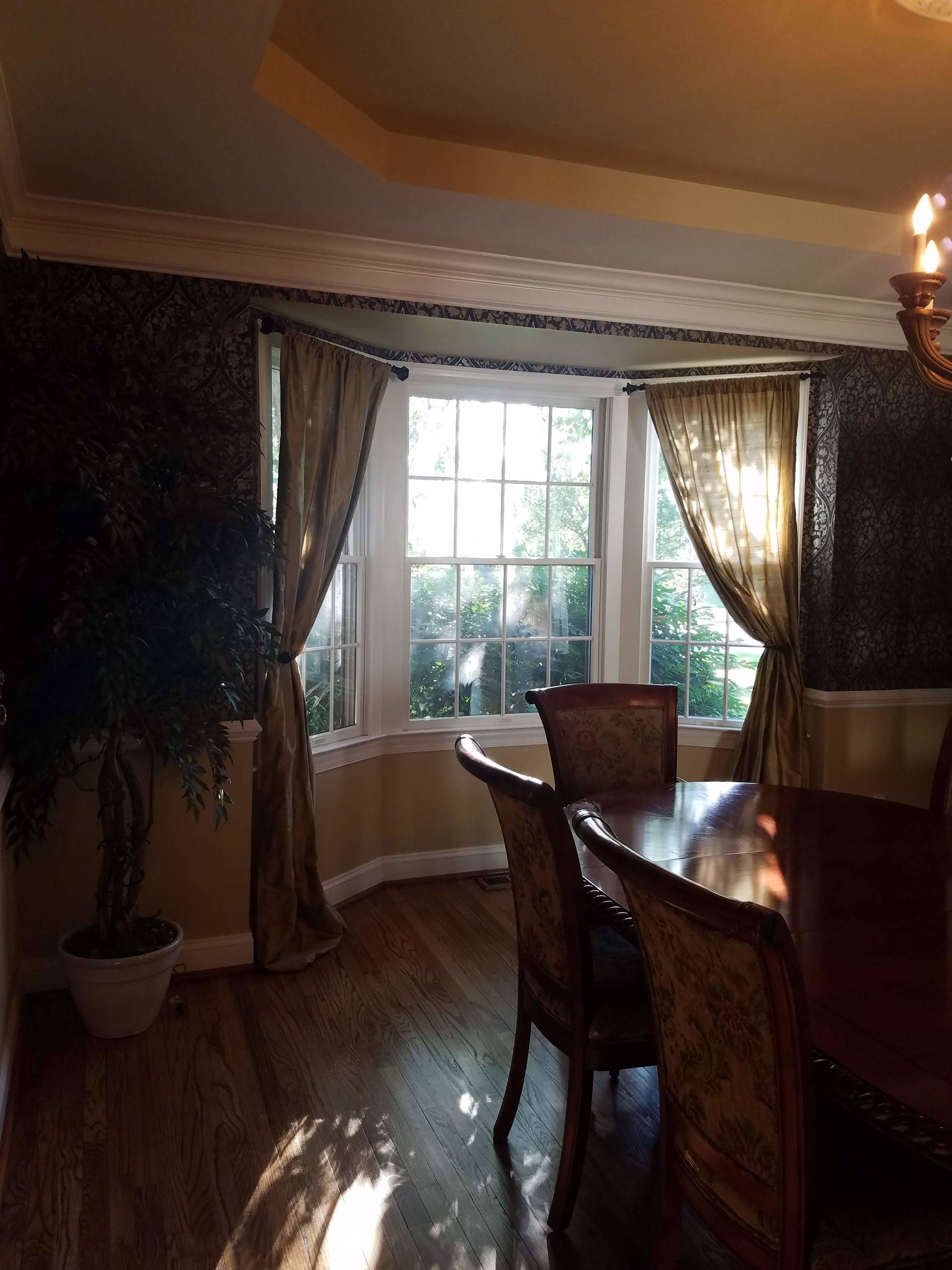 Install: Above the Dining Room Chair Rail