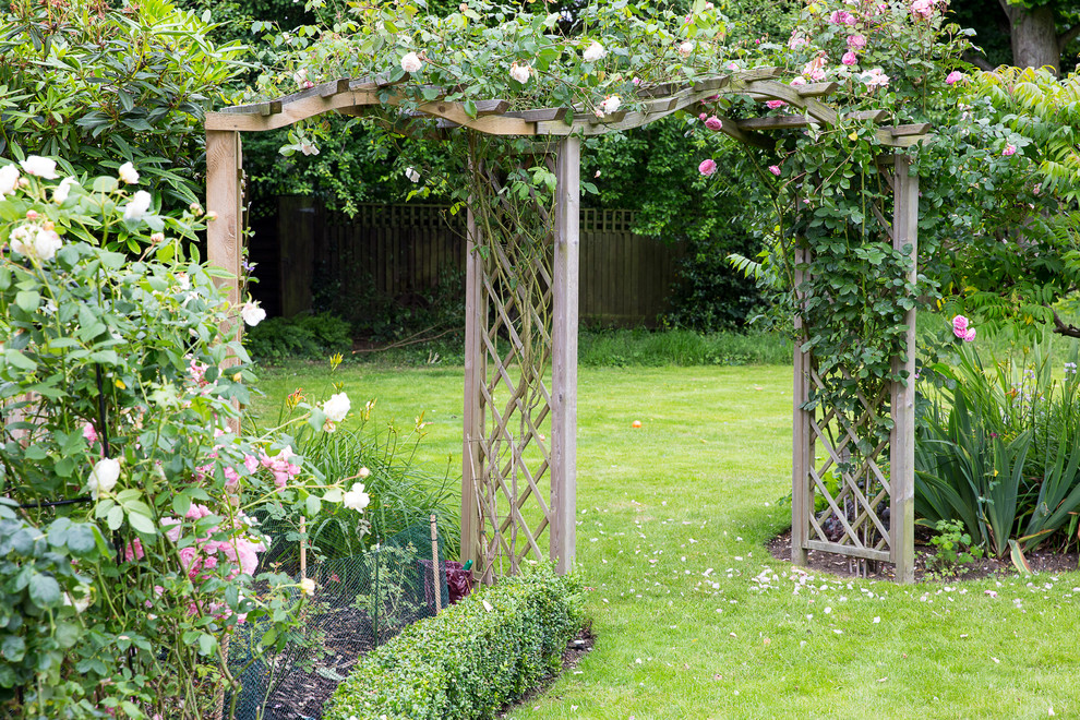 This is an example of a country garden in Berkshire.