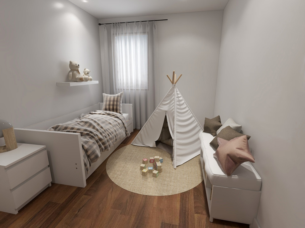 Ejemplo de habitación infantil unisex de 4 a 10 años contemporánea pequeña con suelo de madera oscura y suelo marrón
