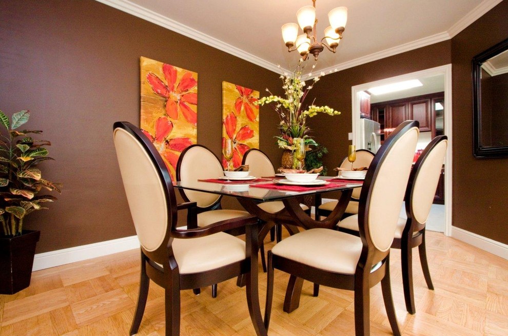 Example of a trendy dining room design in San Francisco