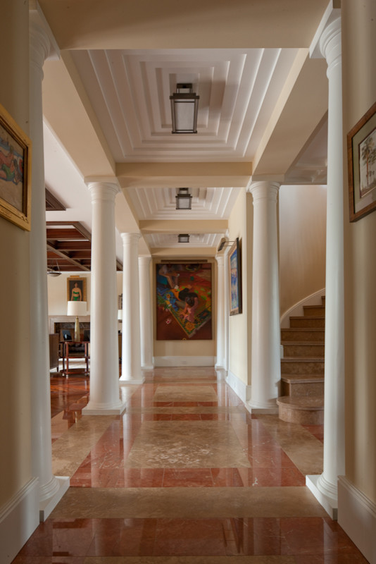 This is an example of a mediterranean hallway in Miami.