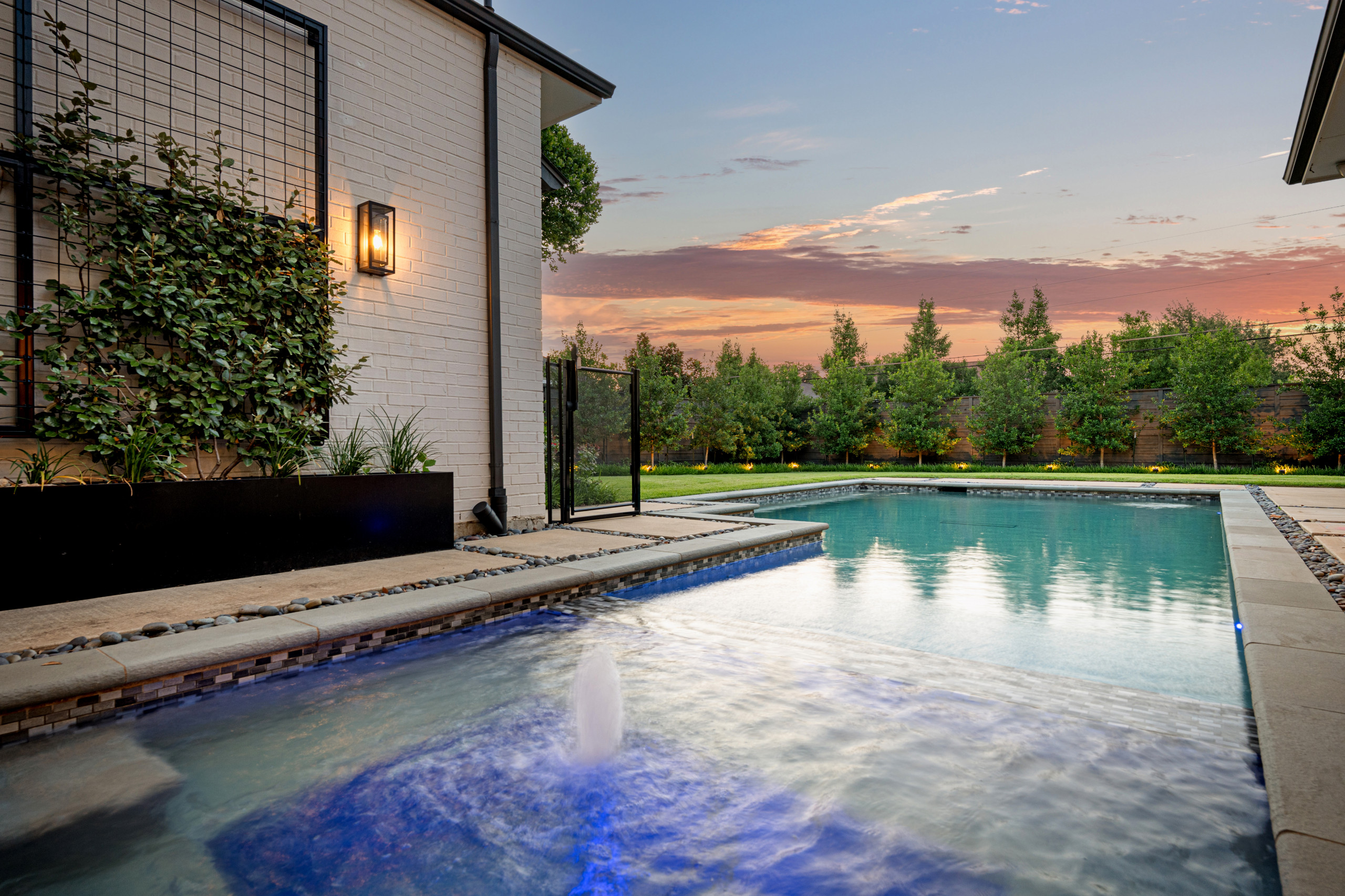PRESTON HOLLOW GARDEN