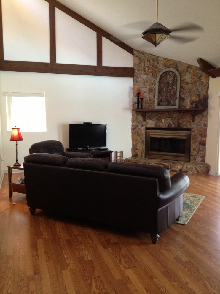 This is an example of a mediterranean family room in Tampa.