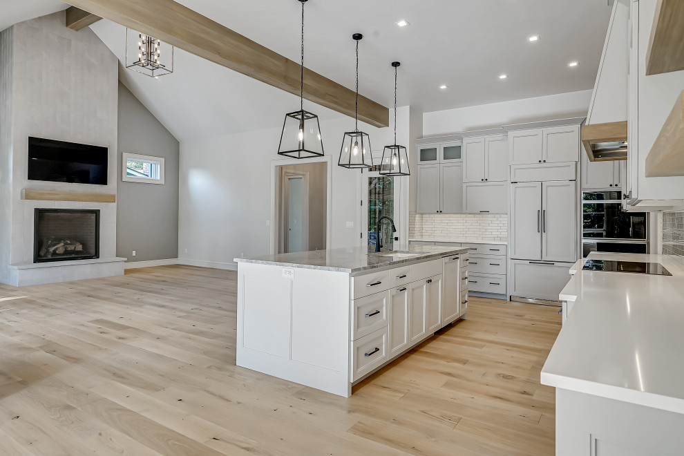 Kitchen - transitional kitchen idea