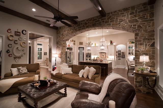 Multigenerational Home traditional-living-room