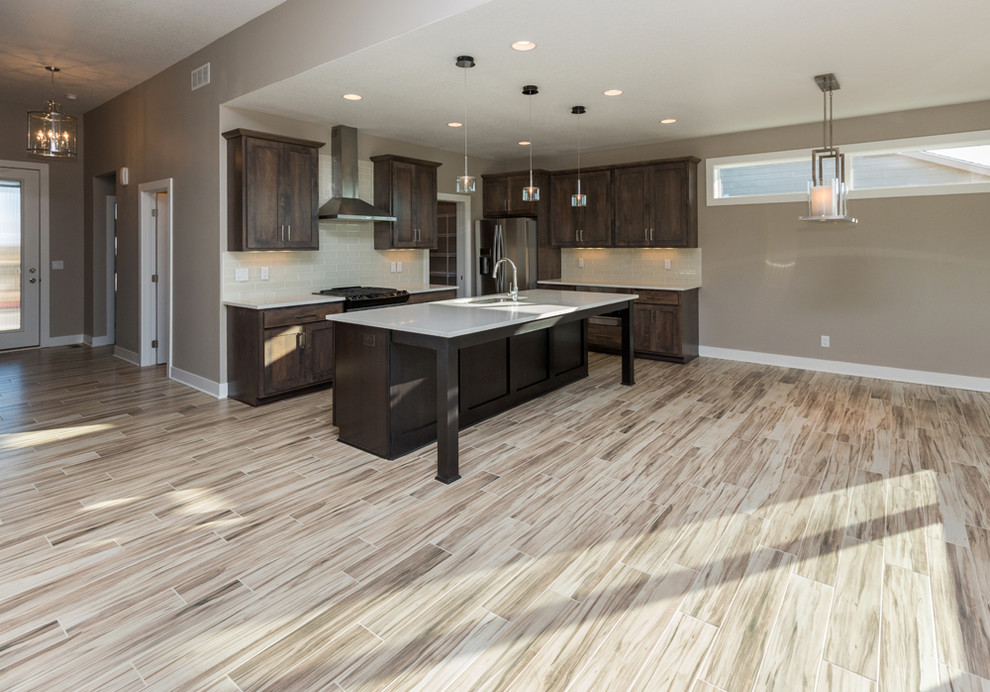 Kitchen - transitional kitchen idea