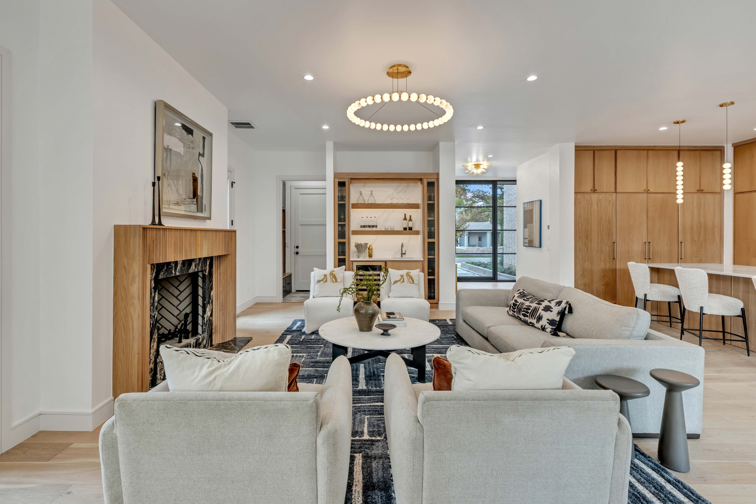 1826 Luxury Build
