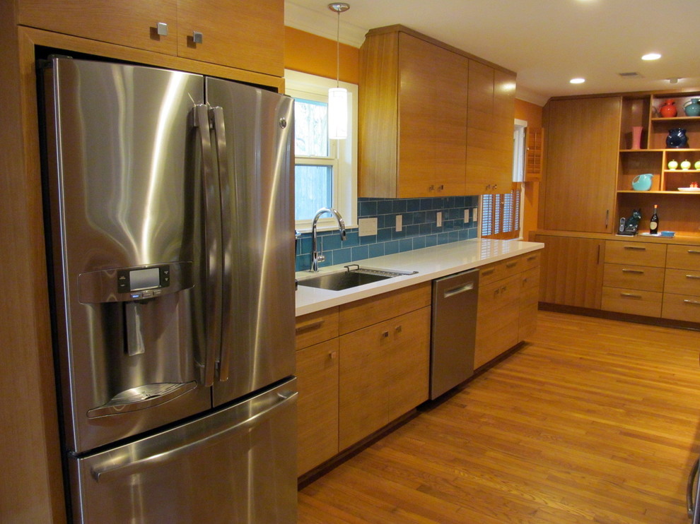 Inspiration for a 1950s kitchen remodel in Houston
