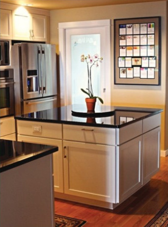 Example of a transitional kitchen design in Seattle