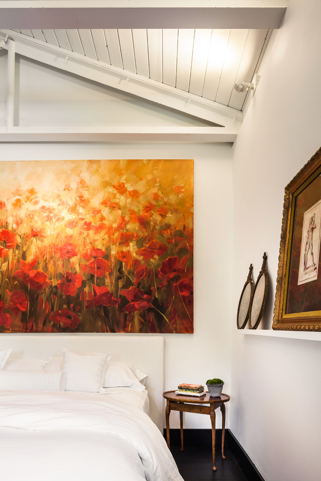 Bedroom - bedroom idea in Miami