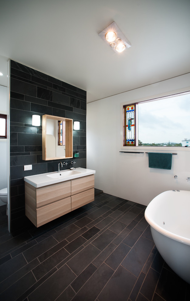 Contemporary bathroom in Sunshine Coast.