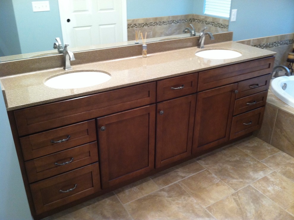 Home design - modern home design idea in Cincinnati