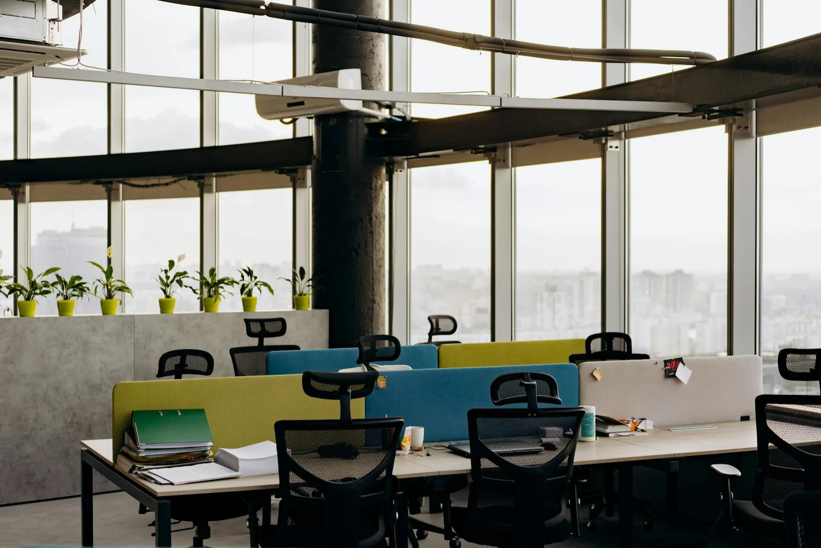 Creation d'espace de bureau pour un grand groupe a Paris/ La Defense