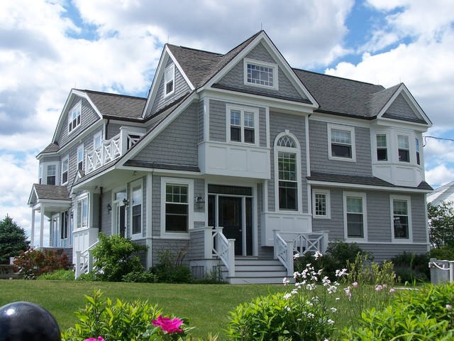 Seawall Classic Vintage Beach House 