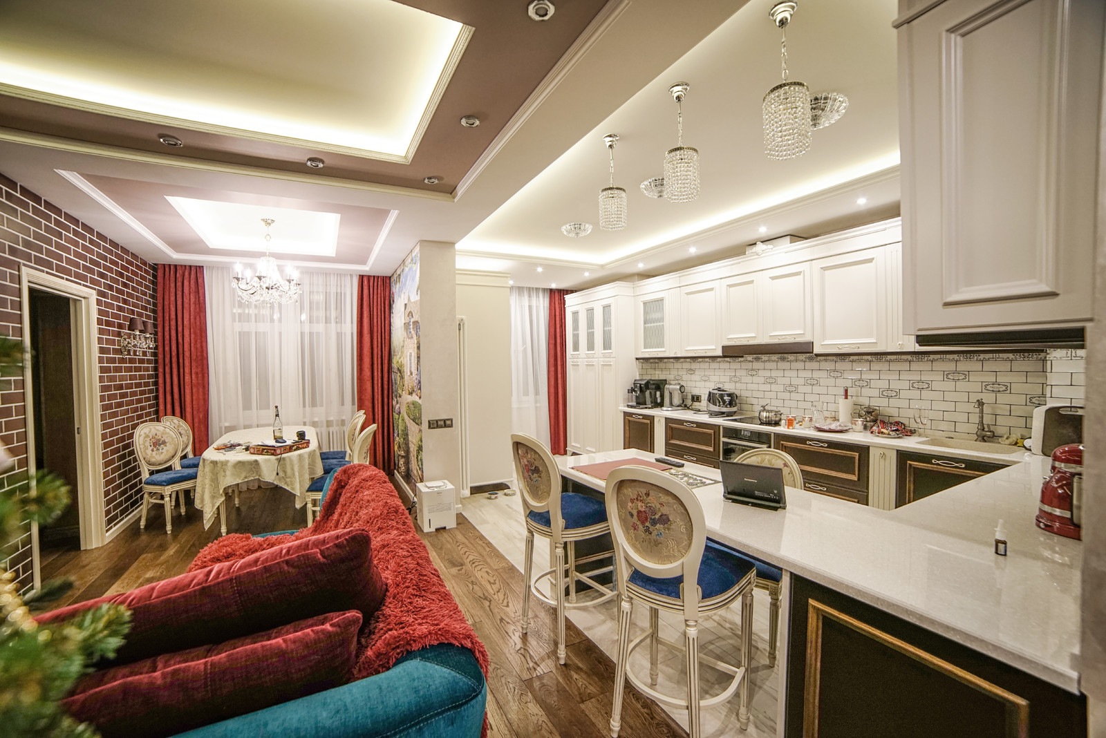 Кухонная мебель с барной стойкой Новые Черёмушки