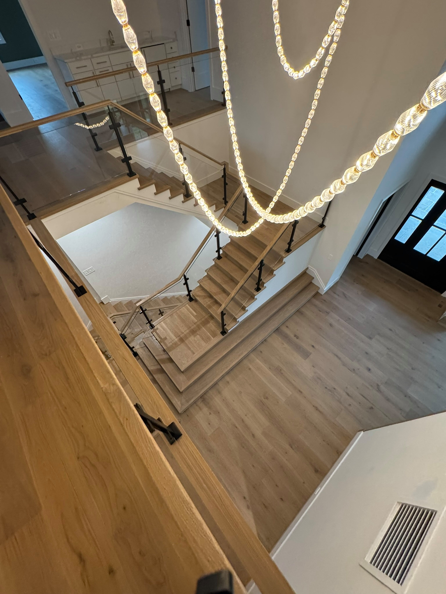 134_Modern White Oak Stair with Glass Balustrade, Vienna, VA 22180