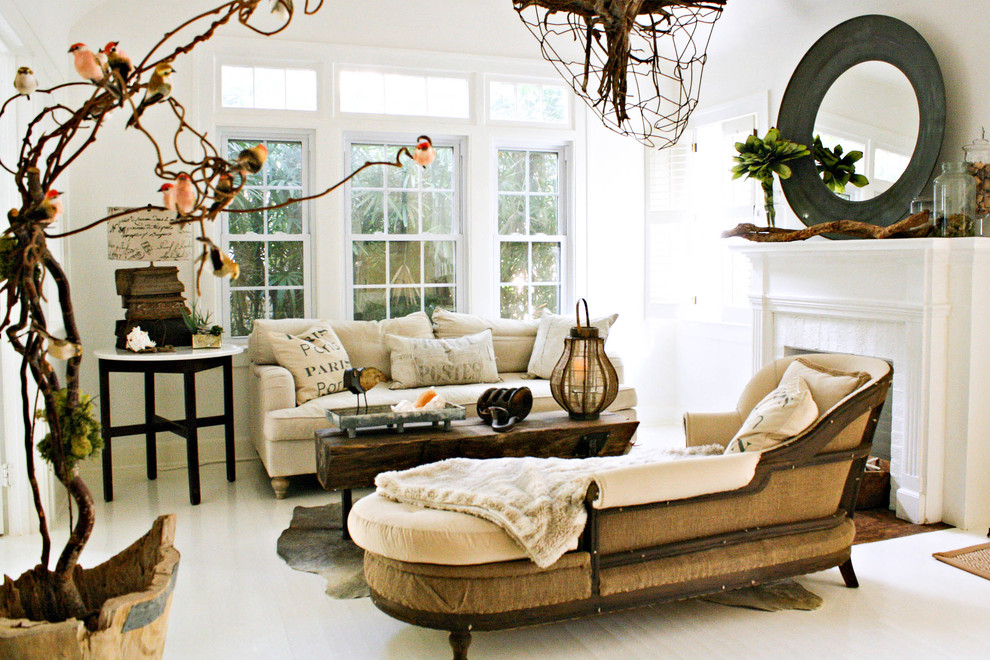 Inspiration for an eclectic living room in Tampa.
