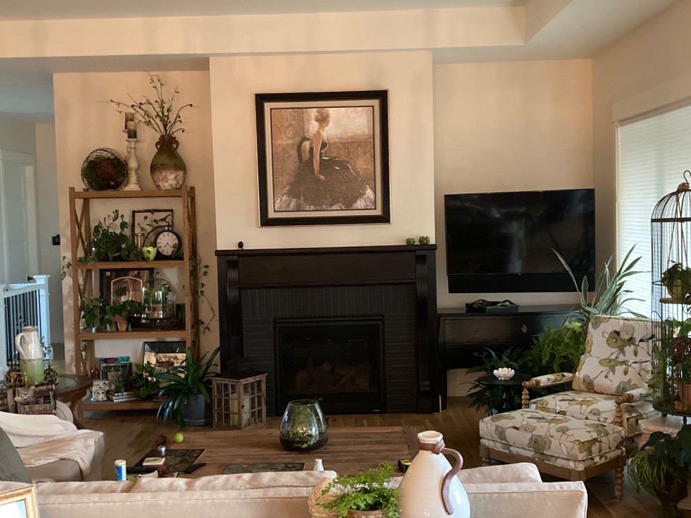 shelf design above Tv