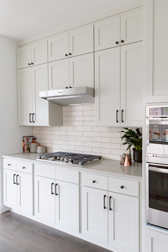 Inspiration for a transitional kitchen remodel in Austin