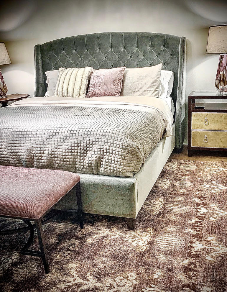 Inspiration for a transitional home design remodel in Austin
