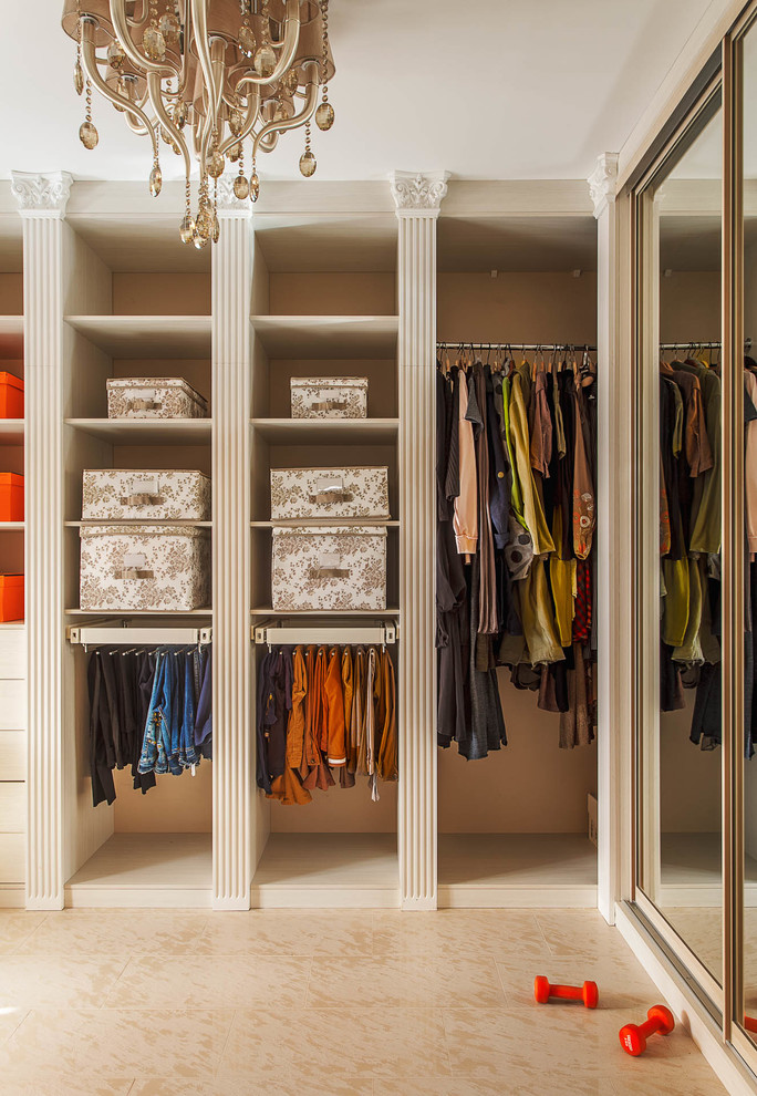 Inspiration for a storage and wardrobe in Moscow.