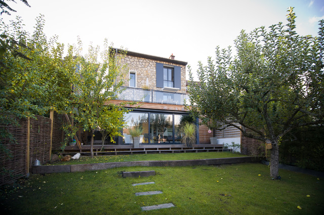 Maison B+C modern-exterior
