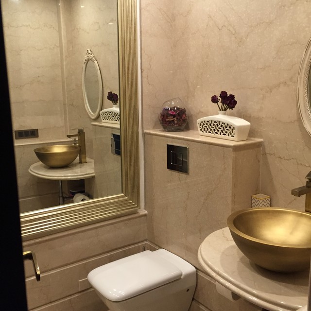 Vilas klassisch-modern-badezimmer