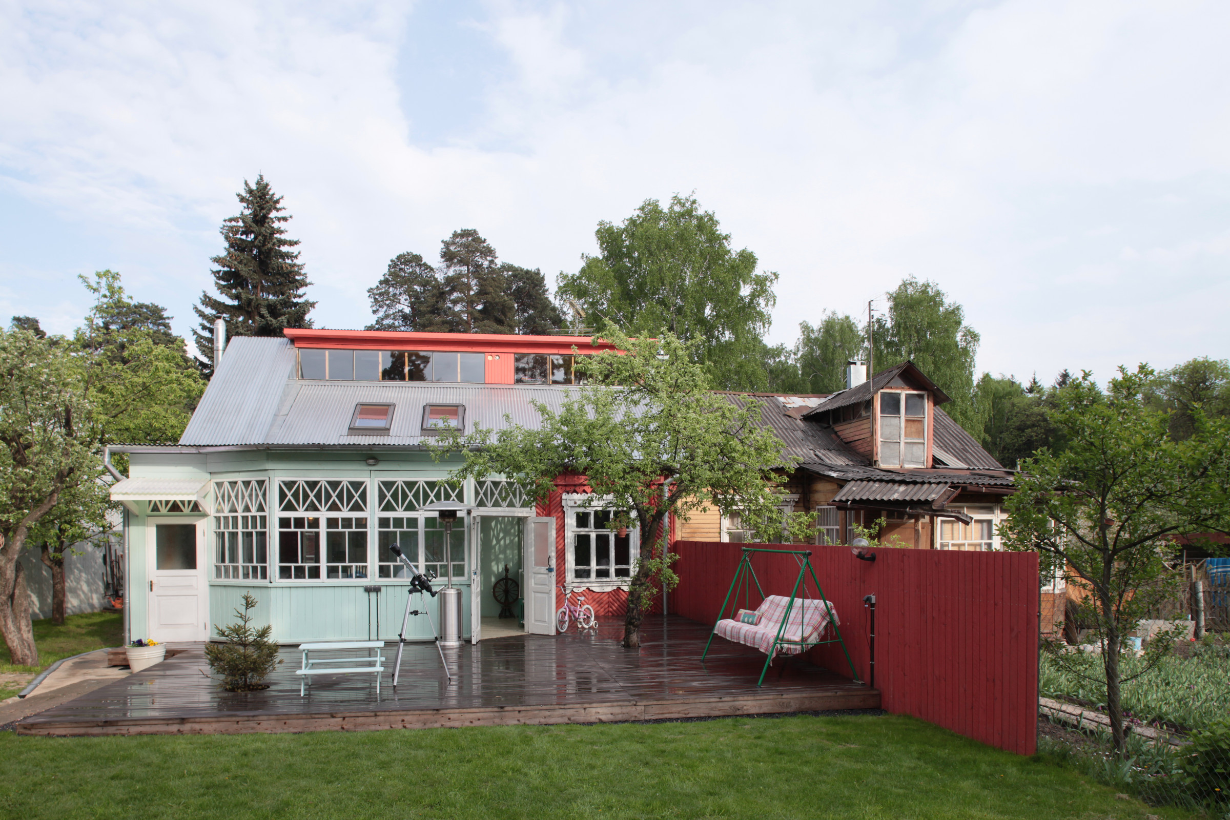 Частный жилой дом в посёлке Томиино