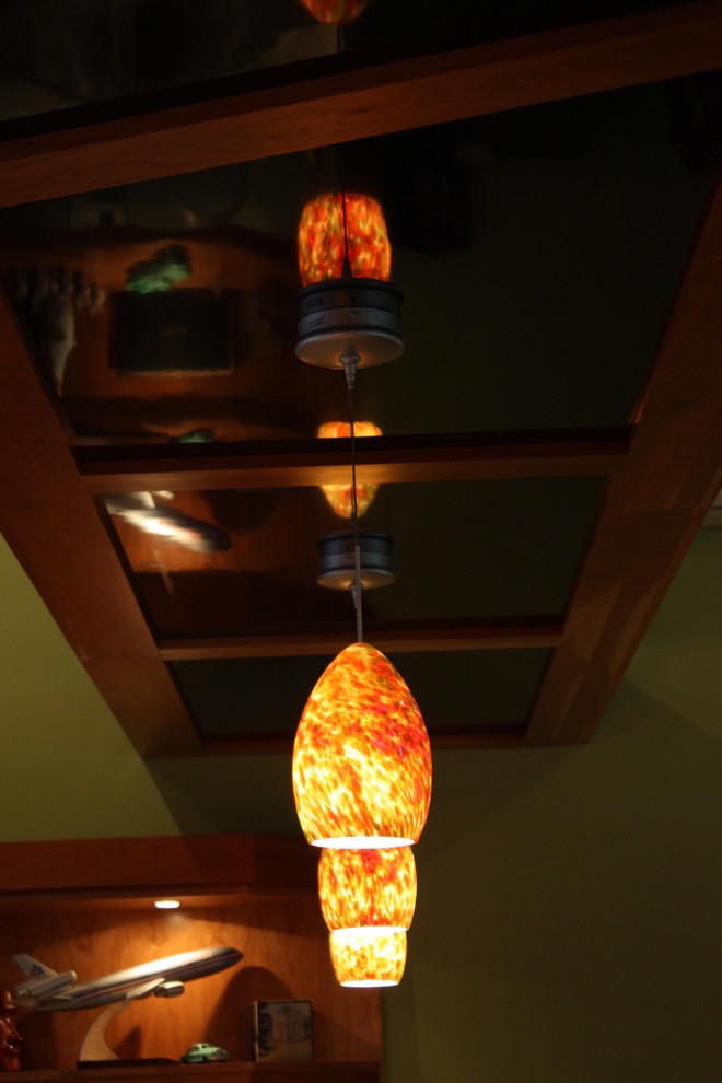 Transitional home design photo in Boston