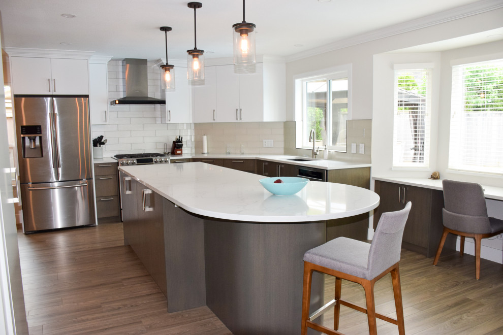 Design ideas for a mid-sized contemporary eat-in kitchen in Vancouver with a double-bowl sink, flat-panel cabinets, white cabinets, quartz benchtops, white splashback, glass tile splashback, stainless steel appliances, vinyl floors, with island, grey floor and white benchtop.