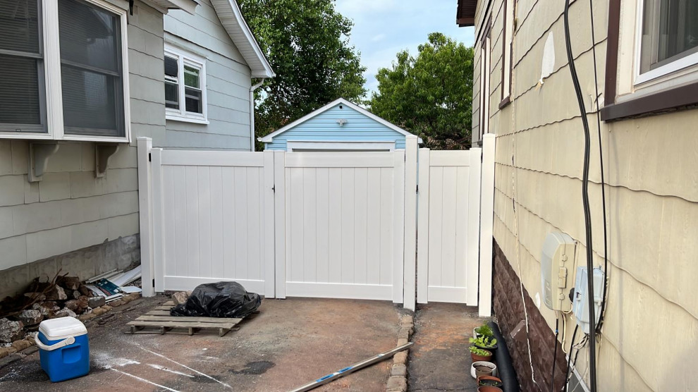 new fence Gates