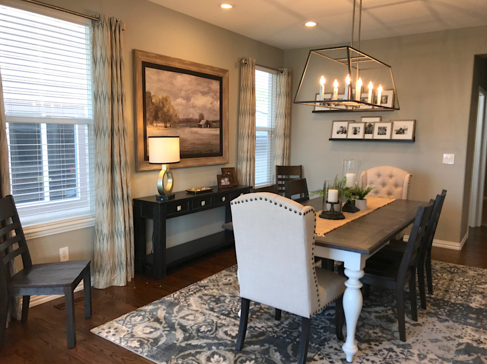 Dining room - dining room idea in Denver