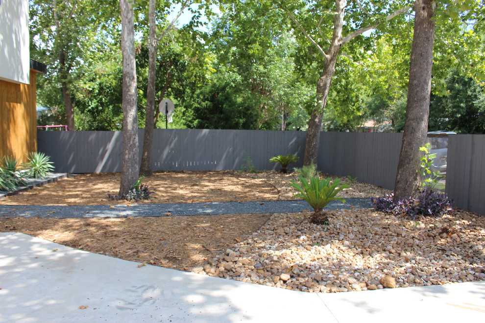 Inspiration for a southwestern home design remodel in Austin