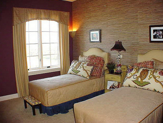 Example of a transitional home design design in Orlando