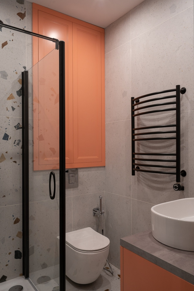 Небанальный лососевый в сочетании с серым