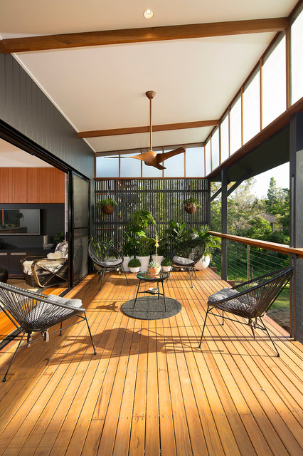 Samford Valley contemporary-deck