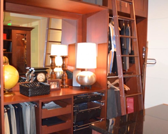 Closets transitional