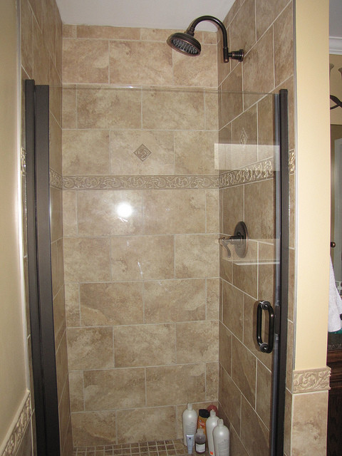 Inspiration for a transitional bathroom remodel in Calgary