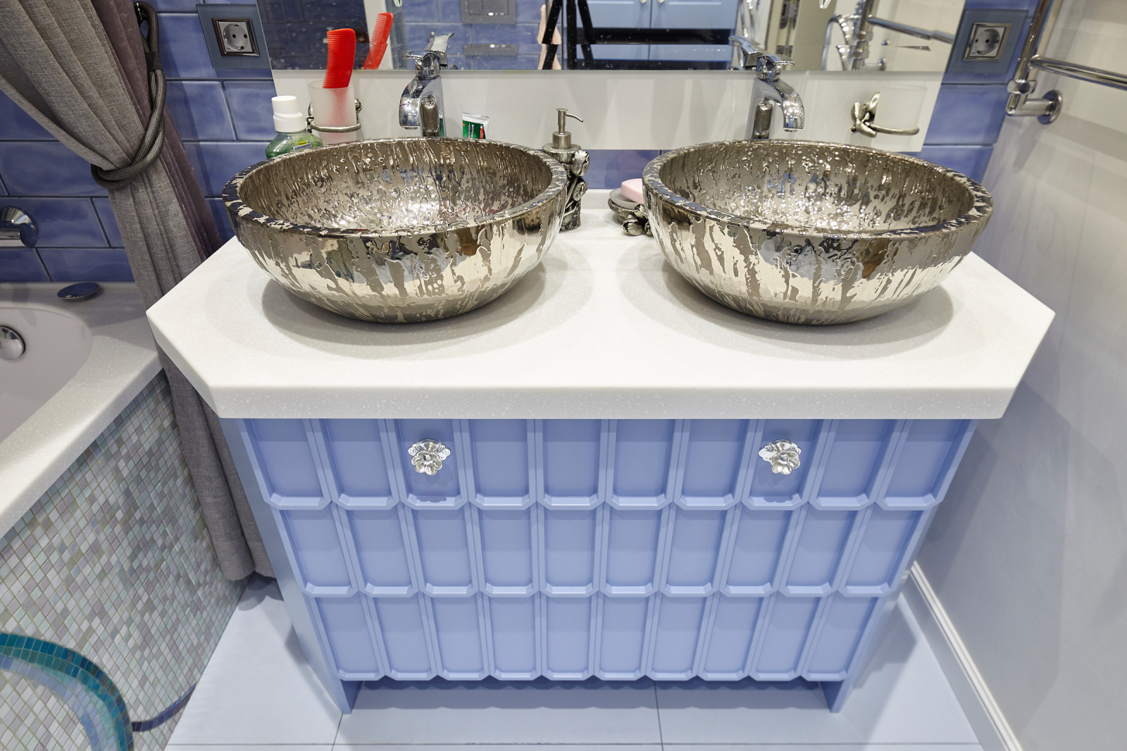 Утро с круассаном