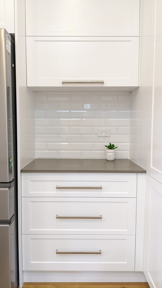 Inspiration for a transitional kitchen in Sydney.