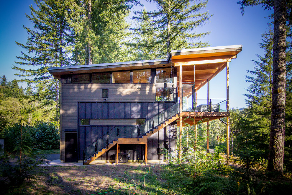 Kalama River Treehouse