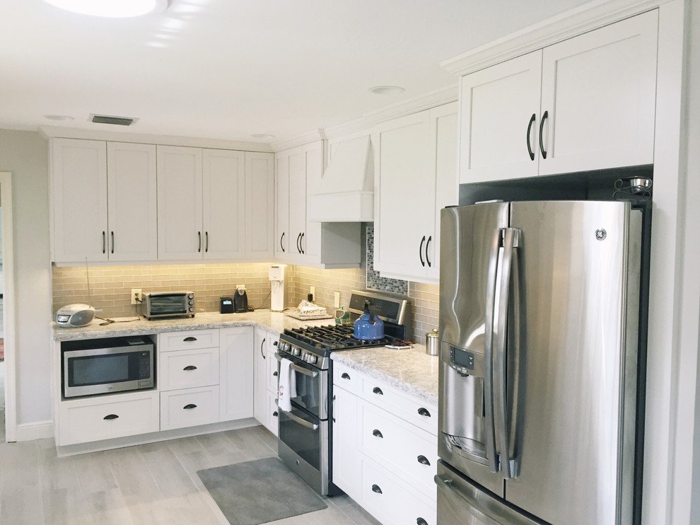 Inspiration for a transitional kitchen remodel in Miami